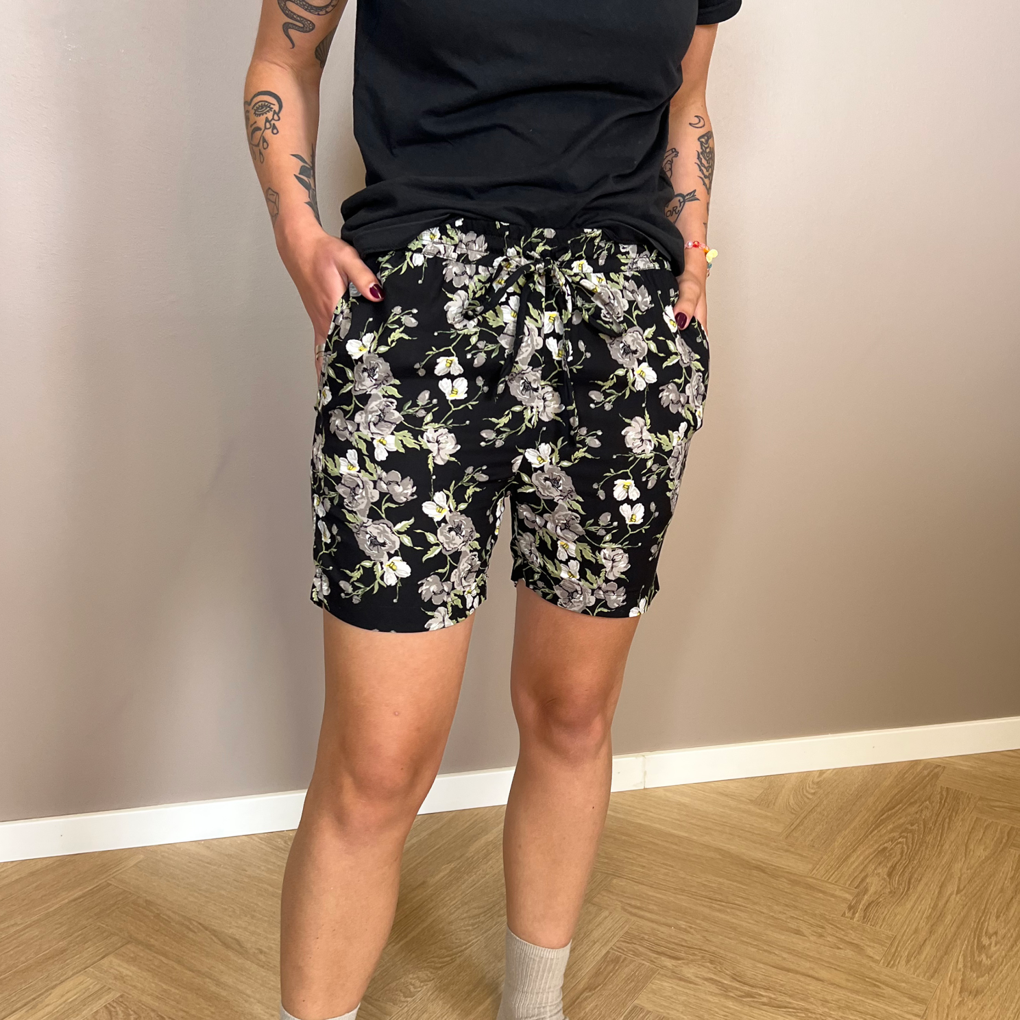 Køb Kopenhaken Aurora Dame Shorts - Black Print - XS online billigt tilbud rabat tøj